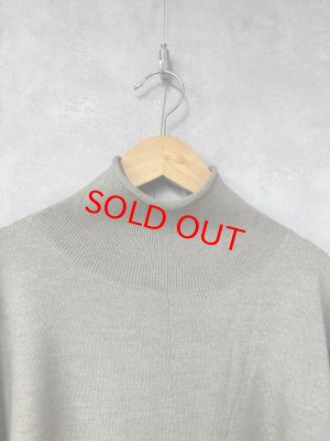 画像2: LILOU+LILY 　HIGH GAUGE KNIT BOTTLE NECK CAPE   　A.BEIGE  　size:38 (2)