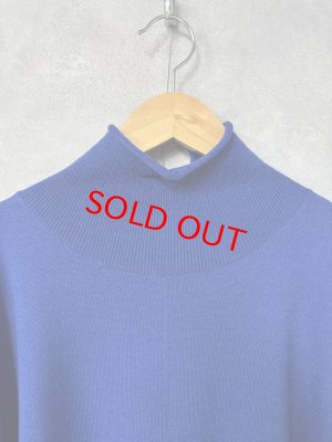 画像2: LILOU+LILY 　HIGH GAUGE KNIT BOTTLE NECK CAPE   　C.POYAL BLUE 　size:38 (2)