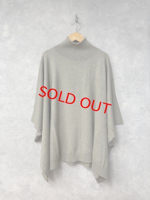 画像1: LILOU+LILY 　HIGH GAUGE KNIT BOTTLE NECK CAPE   　A.BEIGE  　size:38 (1)