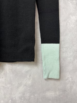 画像3: 2025AW   フランキーグロウ　MULTI COLOR SWELL  SHOULDER HIGH-NECK KNIT    カラー；D GRAY-BK-MT　(おとな) (3)