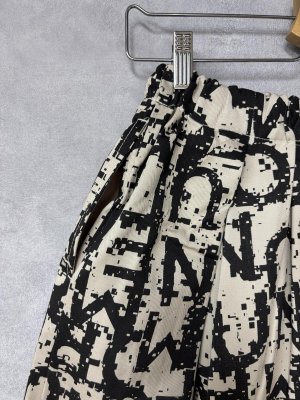 画像4: 2025秋冬　  nunuforme 　　NOISE NUNUロゴスカート　　Beige×black (4)