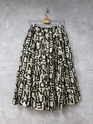 画像3: 2025秋冬　  nunuforme 　　NOISE NUNUロゴスカート　　Beige×black (3)