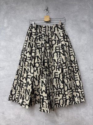 画像1: 2025秋冬　  nunuforme 　　NOISE NUNUロゴスカート　　Beige×black (1)