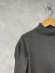 画像2: 2025AW   フランキーグロウ　MULTI COLOR SWELL  SHOULDER HIGH-NECK KNIT    カラー；D GRAY-BK-MT　(おとな) (2)