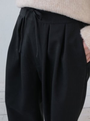 画像2: doux bleu　ウーリーノ タックパンツ　99；ブラック　サイズ；FREE (2)