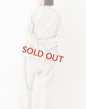 画像3: Veritecoeur      ベロアプルオーバー  カラー;ICE GRAY  サイズ;F (3)