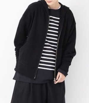 画像1: Veritecoeur     　フーディージップニット　　カラー；BLACK　 サイズ；F (1)