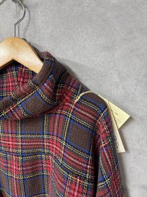 画像5: 2025   快晴堂　　Girl’s　タータンチェック　ハイネックロングプルオーバー　3；レッド系　　サイズ；F (5)