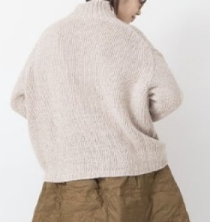 画像2: Veritecoeur    ハンドニットハイネックプルオーバー   BEIGE サイズ;F (2)