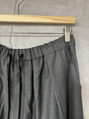 画像3: MakeYourDay　　無地タックバルーンパンツ　(おとなサイズ)　　カラー；チャコール (3)