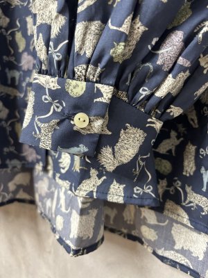 画像3: LILOU+LILY　　 LIBERTY TANA LAWN SHIRTS 〈CAT〉  ネイビー　　サイズ；38 (3)