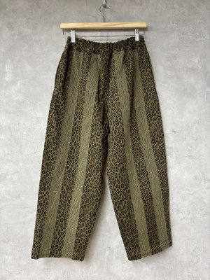 画像3: 2025秋冬 　GTH　　  チノレース柄パンツ　　9:カーキ　　サイズ:01 (3)