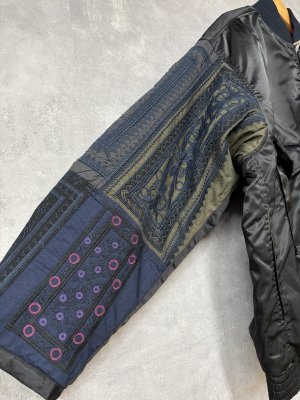 画像2: 2025秋冬　MARET(マレ)  ミリタリー刺繍袖ドッキングジャケット　　2；黒 (2)