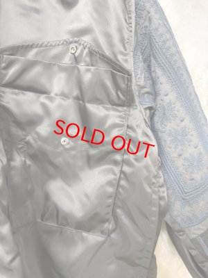 画像4: 2025秋冬　MARET(マレ)  ミリタリー刺繍袖ドッキングジャケット　　2；黒 (4)