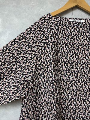 画像2: LILOU+LILY 　60LAWN　RIPPLE WIDE TUNIC　　size:38 (2)