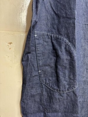 画像3: 2026   快晴堂　　後ろポケWideワンピース     1；インディゴデニム　サイズ；F (3)