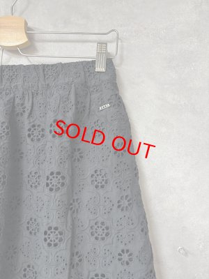 画像2: 2026春夏　FITH  　カットワークスカート　2；黒　サイズ；F (2)