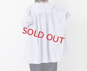 画像2: Veritecoeur       　プルオーバーシャツ　　カラー；NAVY×RED STRIPE　サイズ；F (2)