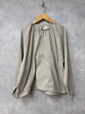 画像1: YARRA NEU　シアーノーカラーギャザーブルゾン　	 83_GREIGE　　サイズ；FREE (1)