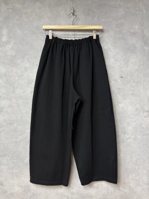 画像1: NATURAL LAUNDRY 　 度詰エッグパンツ　　990；ブラック　　サイズ2 (1)