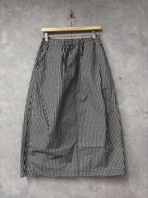 画像1: YARRA 　バックサテンサイドタックスカート　97；ブラック　FREE (1)