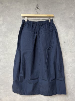 画像2: YARRA 　バックサテンサイドタックスカート　55；ネイビー　FREE (2)