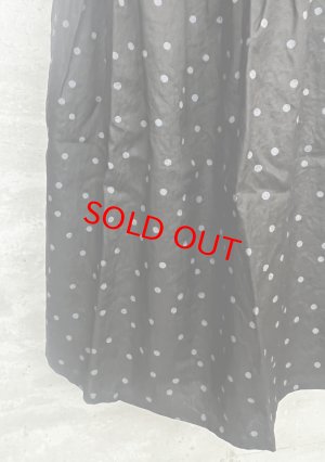 画像2: NATURAL LAUNDRY 　リネンDタックスカート　　994；ブラック　　サイズ2 (2)