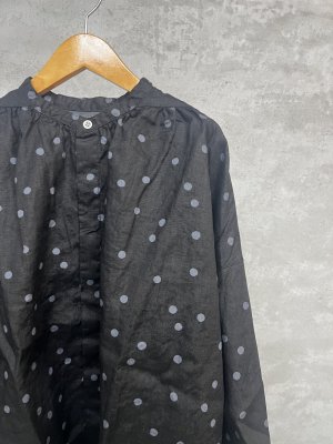 画像2: NATURAL LAUNDRY 　リネンD比翼ギャザープルオーバー　　994；ブラック　サイズ2 (2)