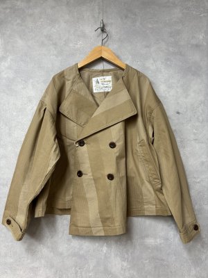 画像1: 2026春夏　GTH　　ストライプチノ イラギュラーヘム ショート トレンチ　　16；ベージュ (1)