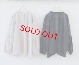 画像3: douxbleu　C/L クロスステッチ刺繍ブラウス　85；チャコール　サイズ；FREE (3)