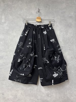 画像1: 2026春夏 フランキーグロウ　HAND-DRAWN Pt.BEAR FEELS SOLID HALF PANTS　カラー；BLACK　(おとなサイズ) (1)