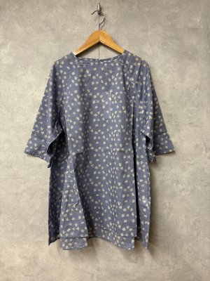 画像1: grin　floraシアーptリアングルプルオーバー　　434；薄ブルー　　サイズ；2 (1)