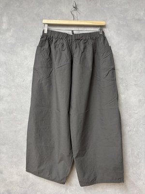 画像3: 2026   快晴堂　リラクシン＆ルージー サイドポケットパンツ　　6；チャコール　　サイズ；F (3)