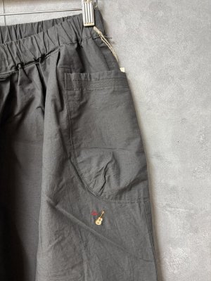 画像2: 2026   快晴堂　リラクシン＆ルージー サイドポケットパンツ　　6；チャコール　　サイズ；F (2)