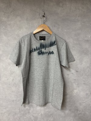 画像1: 2026春夏　GTH　　テンジク ニジミ シシュウ TEE　　3；グレー (1)