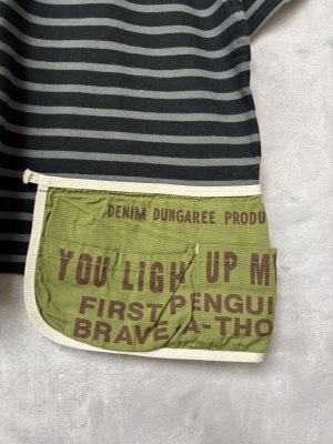 画像2: 2026春夏 　DENIMDUNGAREE　　ボーダーテンジク エプロンツキ TEE　　17；チャコール (2)