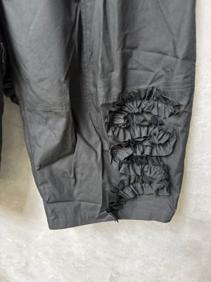 画像3: 2026春夏 フランキーグロウ　VARIOUS FRILL PANTS　カラー；BLACK　(おとなサイズ) (3)