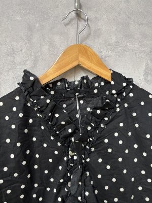 画像2: ヴァンブラン vent blanc　　80ローンランダムポルカドットフリルシャツ　　BLACK　　サイズ；F　 (2)