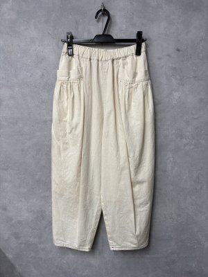 画像1: gomme 　ギャザーポケットデニム　1；アイボリー　　サイズ；M (1)