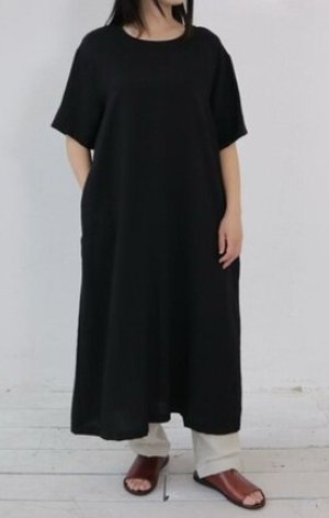 画像1: YARRA NEU　　リネン混リラックスワンピース　99；ブラック　　サイズ；FREE (1)