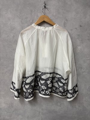 画像3: YARRA 　INDIAハイカウント刺繍ブラウス　97；ホワイト*ブラック　　FREE (3)