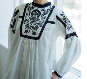 画像4: YARRA 　INDIAハイカウント刺繍ワンピース　　07；ホワイト*ブラック　　FREE (4)