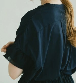 画像2: YARRA 　異素材フリルスリーブカットプルオーバー　55；ネイビー　　FREE (2)