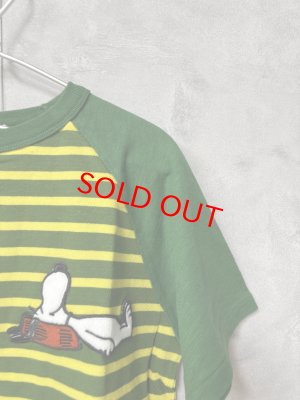 画像2: 2026春夏 　DENIMDUNGAREE　テンジク SNOOPY ボーダー TEE　　9:カーキ　　サイズ:135 (2)