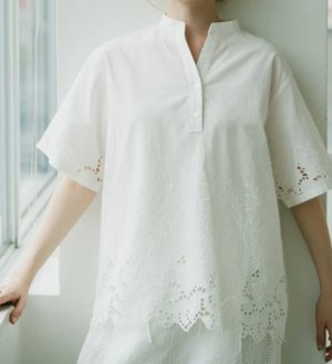 画像1: YARRA 　INDIAスカラップ刺繍ブラウス　01；ホワイト　FREE (1)