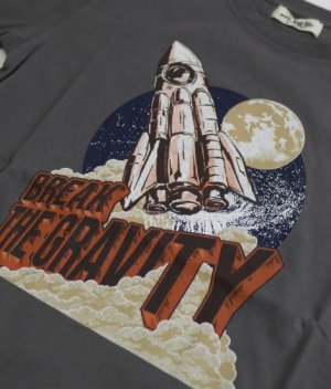 画像3: MakeYourDay　ローンチロケット柄半袖Tシャツ　　カラー；チャコール (3)