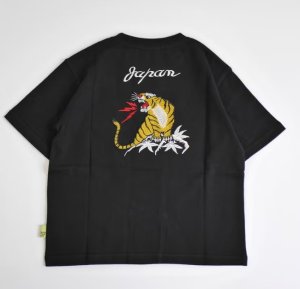 画像2: MakeYourDay　トラ刺繍半袖Tシャツ　（大人サイズ）　　カラー；黒　サイズ；M (2)