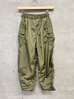 画像1: 30%  GC　    タフタヴィンテージ HUGE カーゴロングパンツ　　9；カーキ　　サイズ；145 (1)