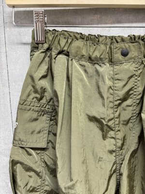 画像2: 30%  GC　    タフタヴィンテージ HUGE カーゴロングパンツ　　9；カーキ　　サイズ；145 (2)