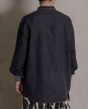 画像4: MakeYourDay　デニムとフェイクレザーのバンドカラーシャツ　カラー；ブラック (4)